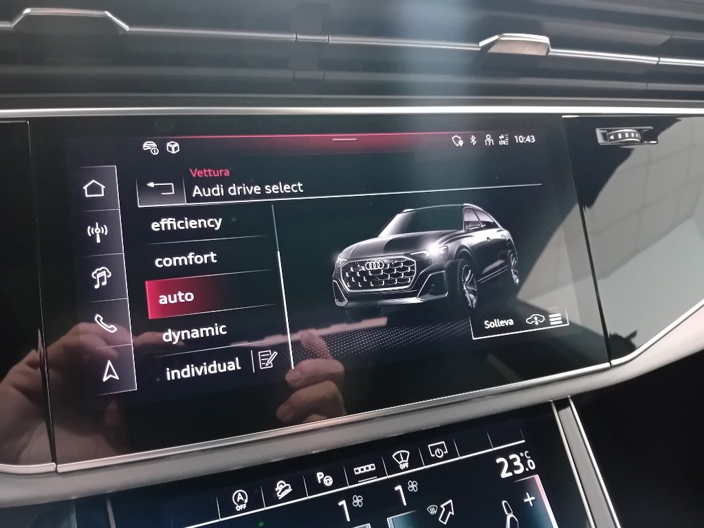 Clicca per ingrandire Q8 - SUV 50 TDI 286 CV quattro tiptronic S line edition