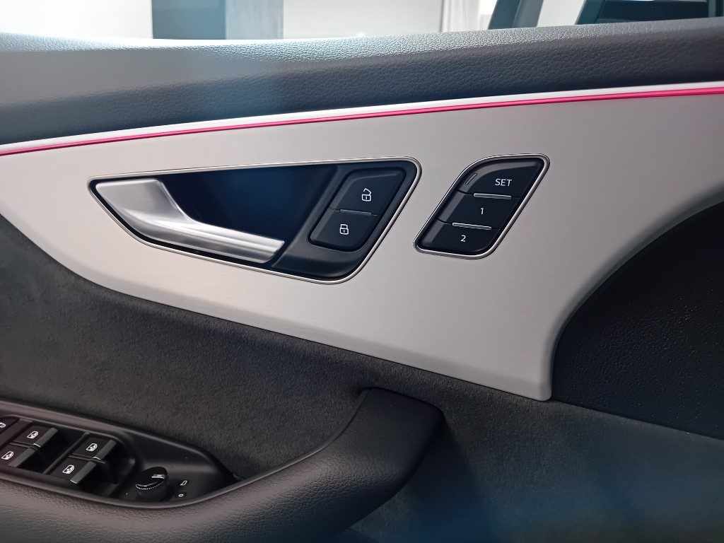 Clicca per ingrandire Q8 - SUV 50 TDI 286 CV quattro tiptronic S line edition