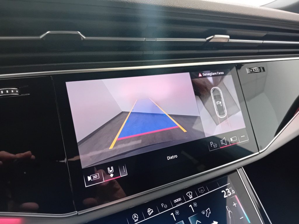 Clicca per ingrandire Q8 - SUV 50 TDI 286 CV quattro tiptronic S line edition