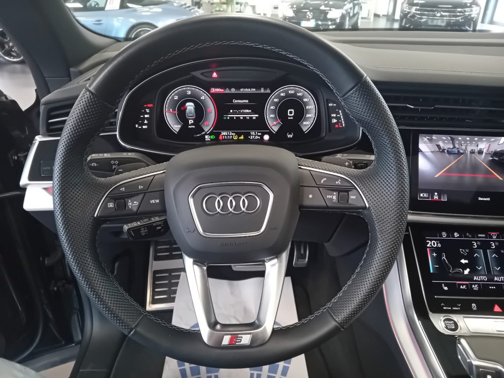 Clicca per ingrandire Q8 - SUV 50 TDI 286 CV quattro tiptronic S line edition
