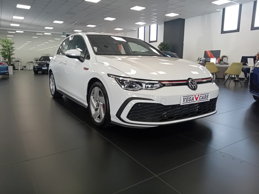 Clicca per ingrandire Golf - 2.0 TSI DSG GTI