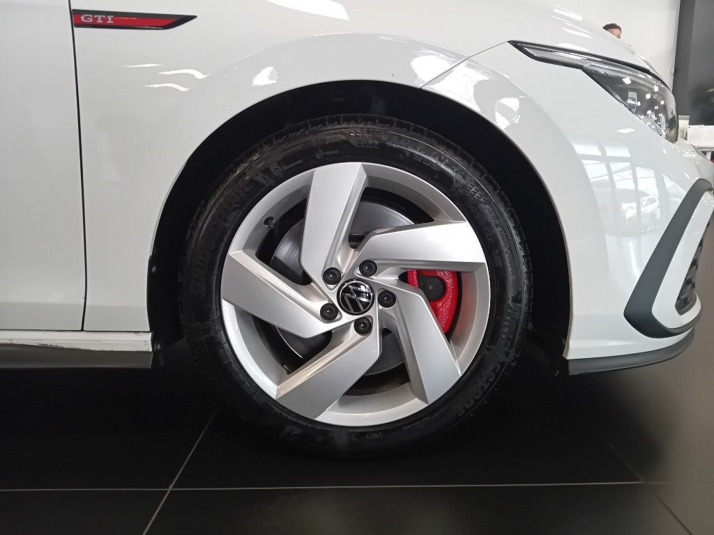 Clicca per ingrandire Golf - 2.0 TSI DSG GTI