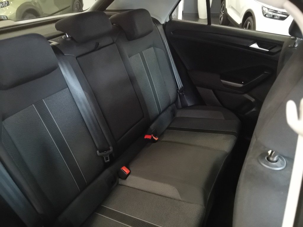 Clicca per ingrandire T-Roc - 1.0 TSI Life OFFERTA PROMO!!!!!