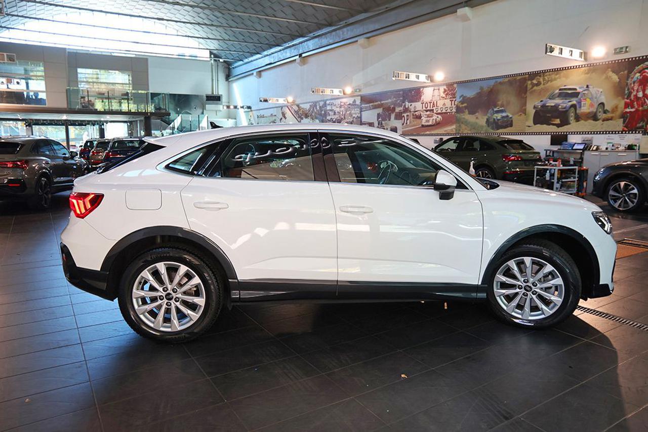 AUDI Q3 40 TFSI Sportback Quattro S-Tronic Business Plus - 10