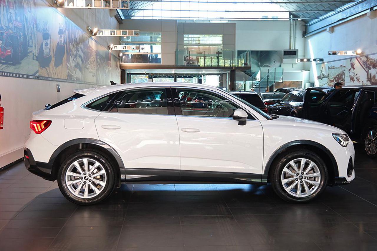 AUDI Q3 40 TFSI Sportback Quattro S-Tronic Business Plus - 2