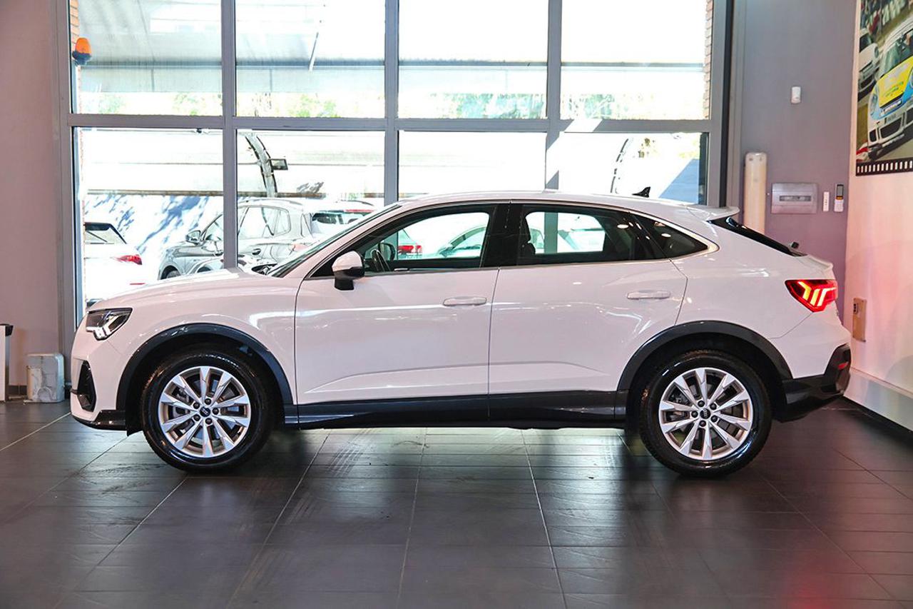 AUDI Q3 40 TFSI Sportback Quattro S-Tronic Business Plus - 3
