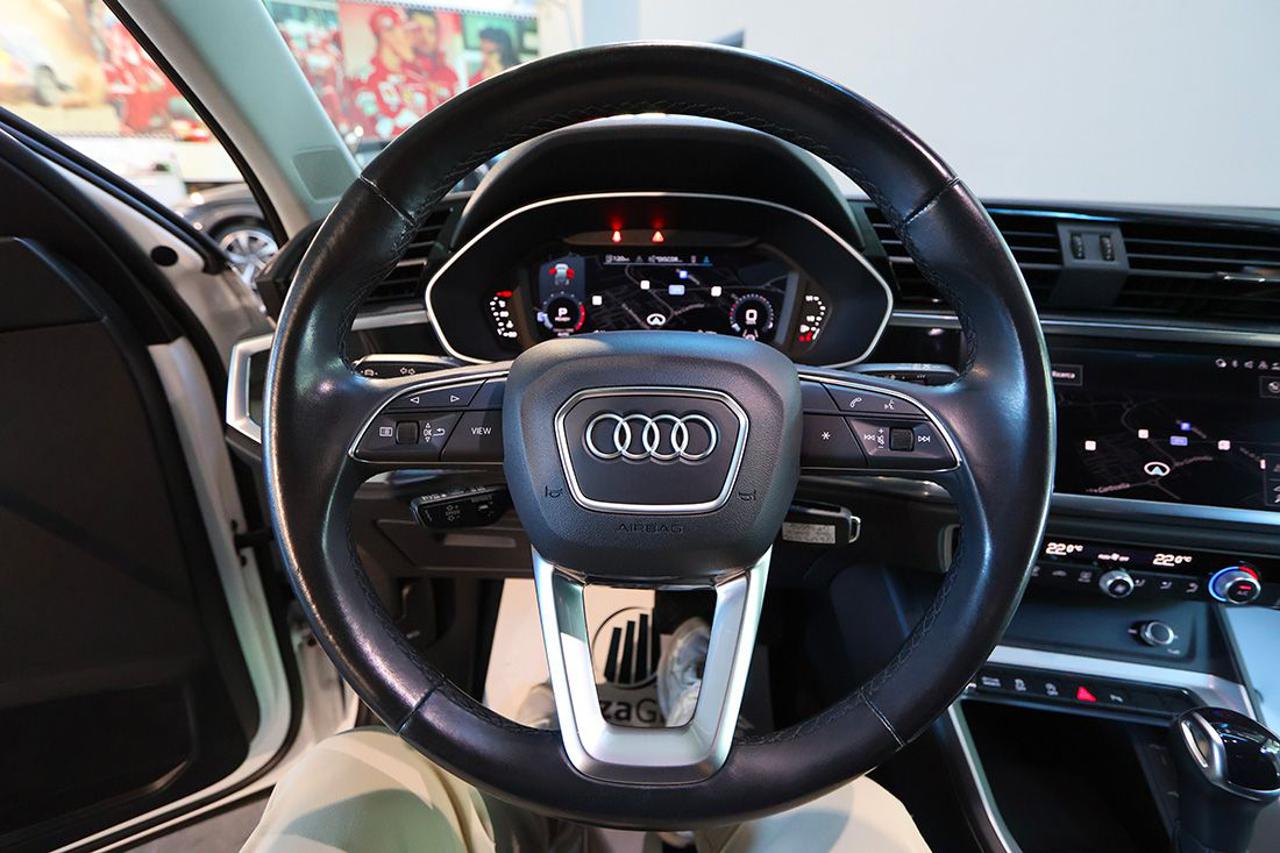 AUDI Q3 40 TFSI Sportback Quattro S-Tronic Business Plus - 21