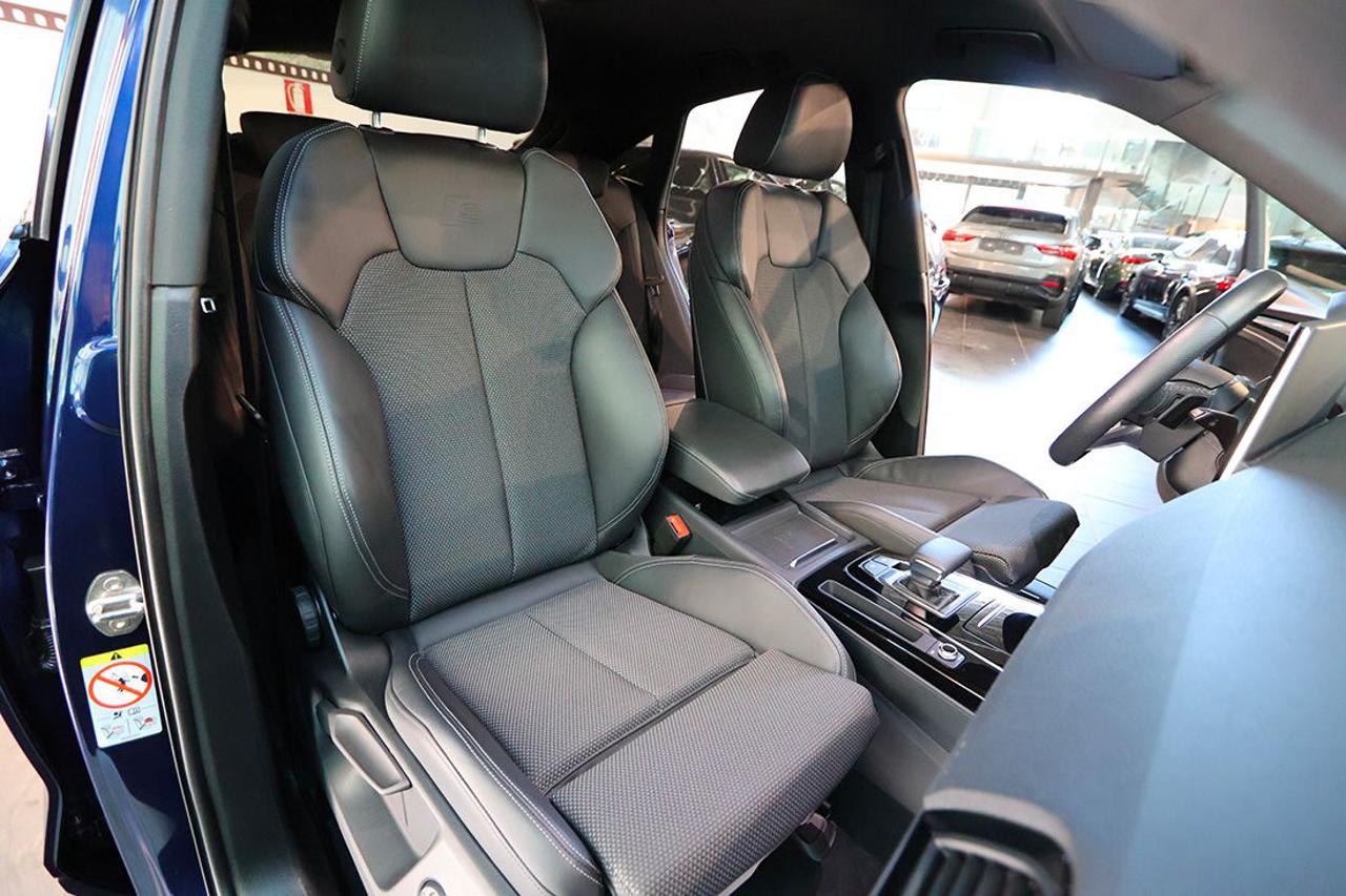 AUDI Q5 40 TFSI Sportback Quattro S-Tronic Identity Black - 17
