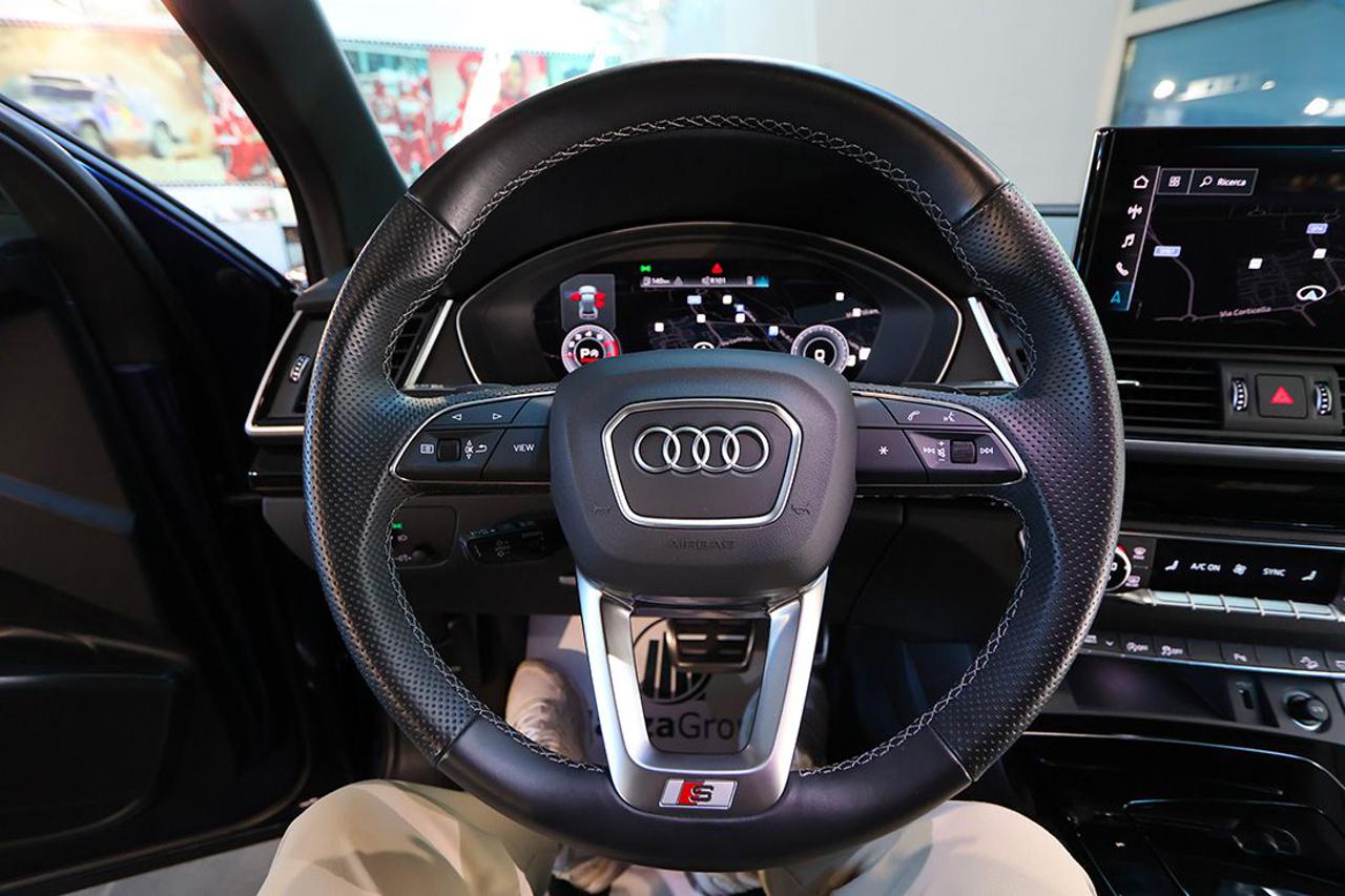 AUDI Q5 40 TFSI Sportback Quattro S-Tronic Identity Black - 21