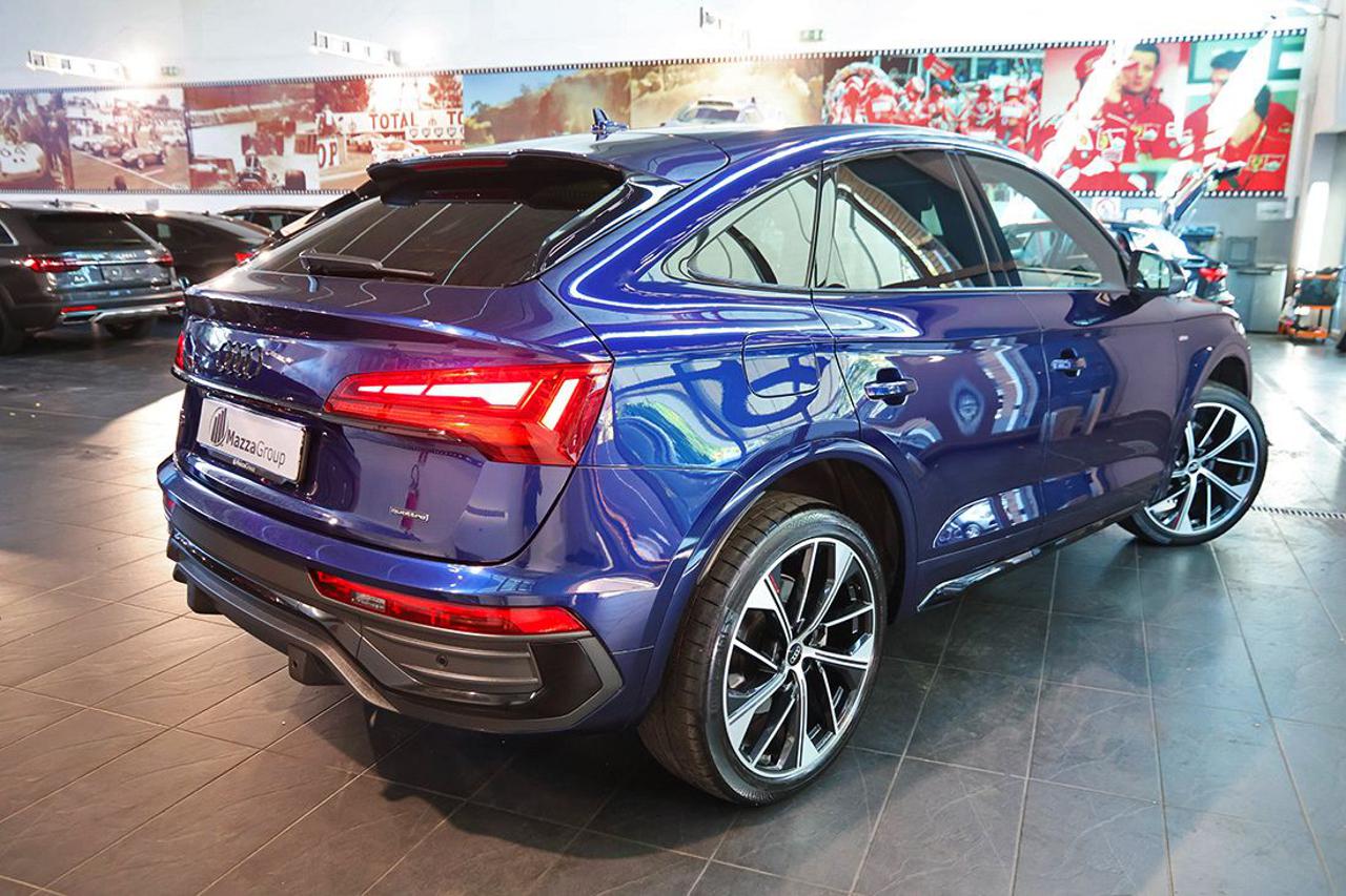 AUDI Q5 40 TFSI Sportback Quattro S-Tronic Identity Black - 9