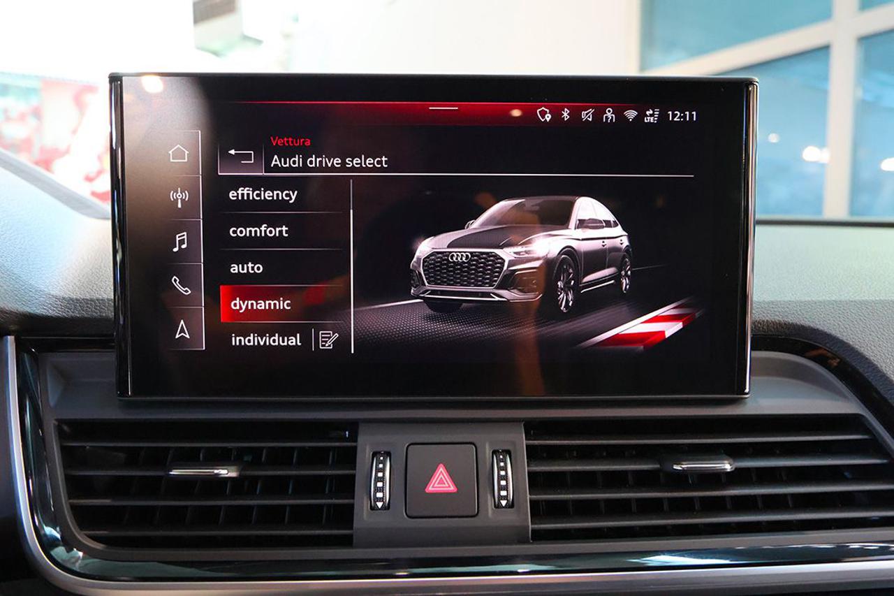AUDI Q5 40 TFSI Sportback Quattro S-Tronic Identity Black - 27