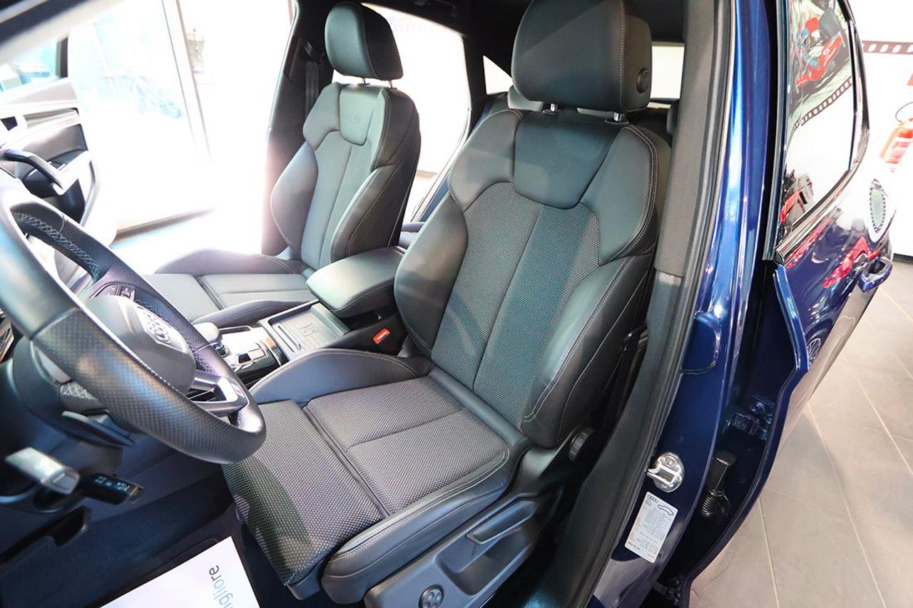 AUDI Q5 40 TFSI Sportback Quattro S-Tronic Identity Black - 18