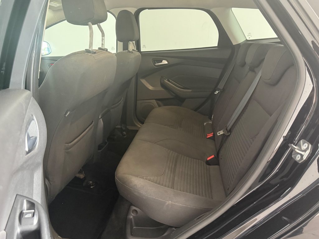 FORD Focus 1.5 TDCi 120 CV Start&Stop SW Titanium X - 9