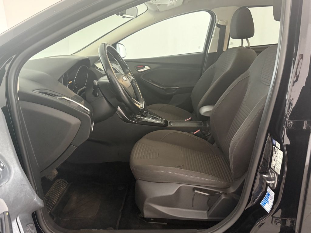 FORD Focus 1.5 TDCi 120 CV Start&Stop SW Titanium X - 10
