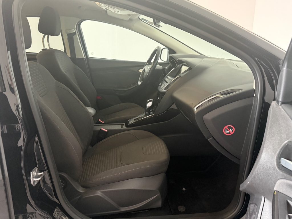 FORD Focus 1.5 TDCi 120 CV Start&Stop SW Titanium X - 11
