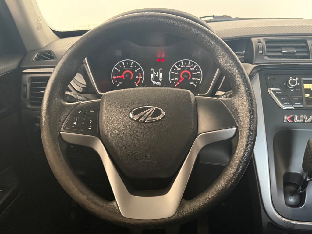 MAHINDRA KUV100 1.2 VVT M-Bifuel(GPL) K8 - 10