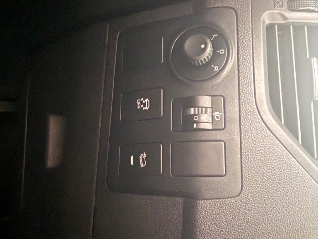 MAHINDRA KUV100 1.2 VVT M-Bifuel(GPL) K8 - 18