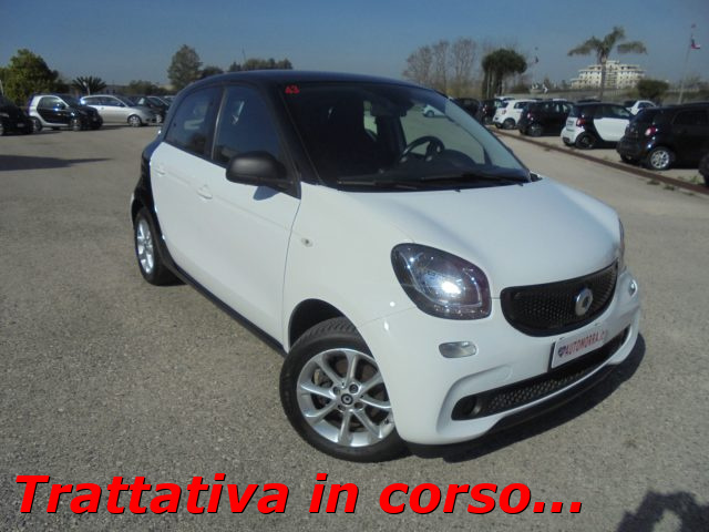 SMART ForFour Bianco pastello