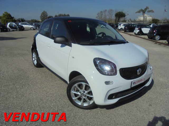 SMART ForFour Bianco pastello