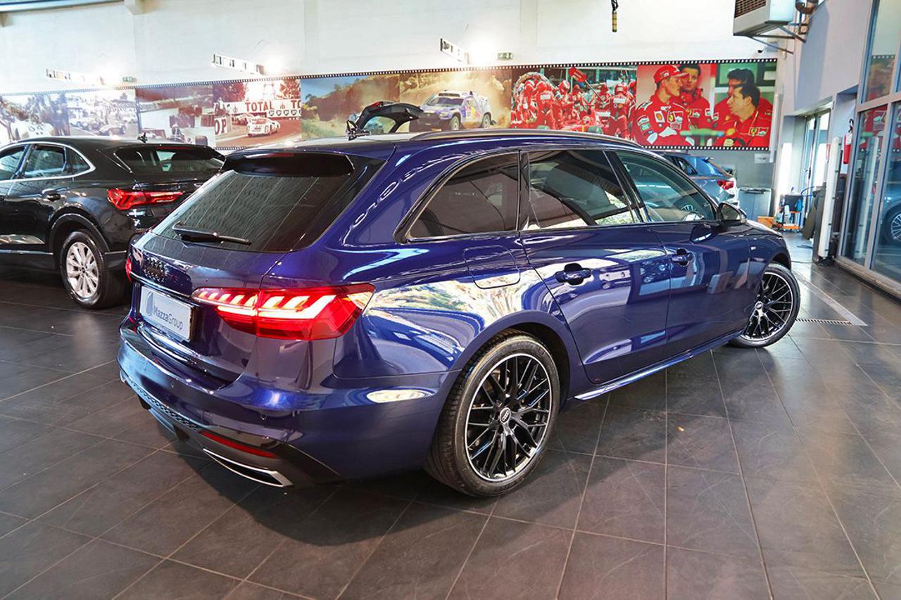 AUDI A4 35 TDI Avant S-Tronic S-Line - 9