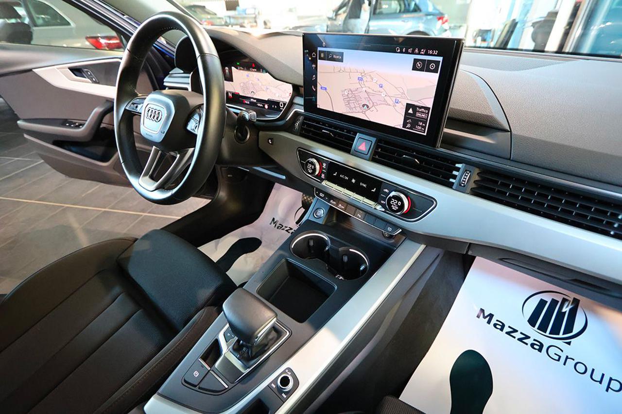 AUDI A4 35 TDI Avant S-Tronic S-Line - 36