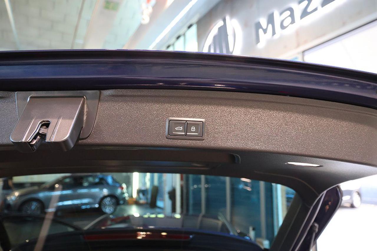AUDI A4 35 TDI Avant S-Tronic S-Line - 13