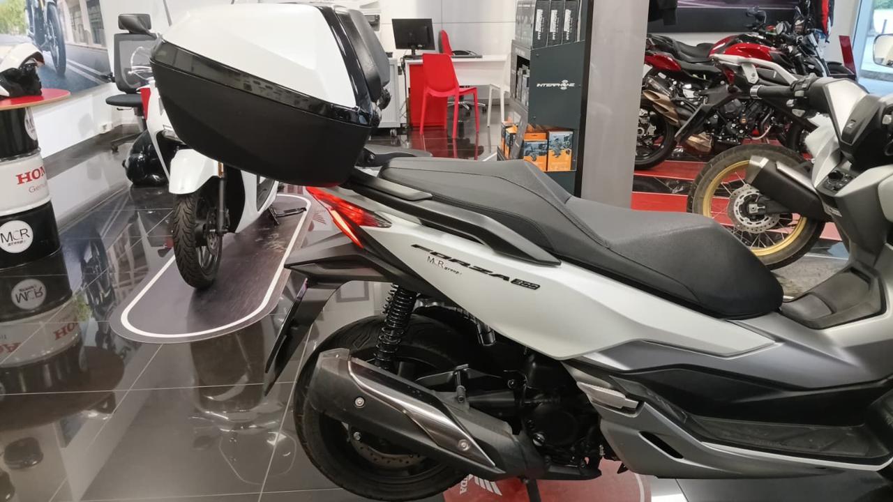HONDA Forza 300 Deluxe - 3