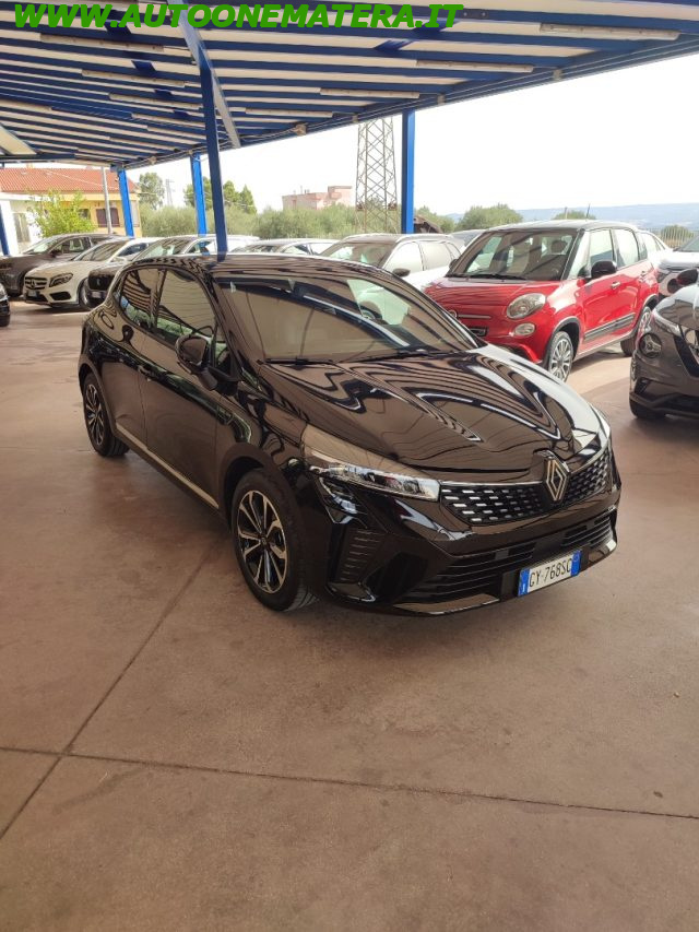 RENAULT Clio Nero pastello