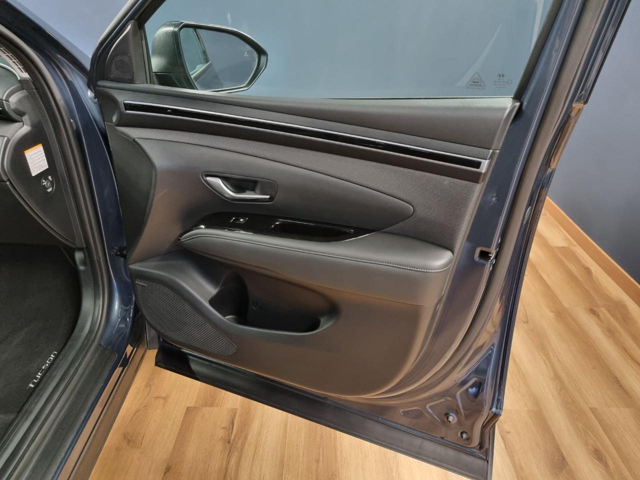 HYUNDAI Tucson 1.6 HEV aut. Exellence - 28