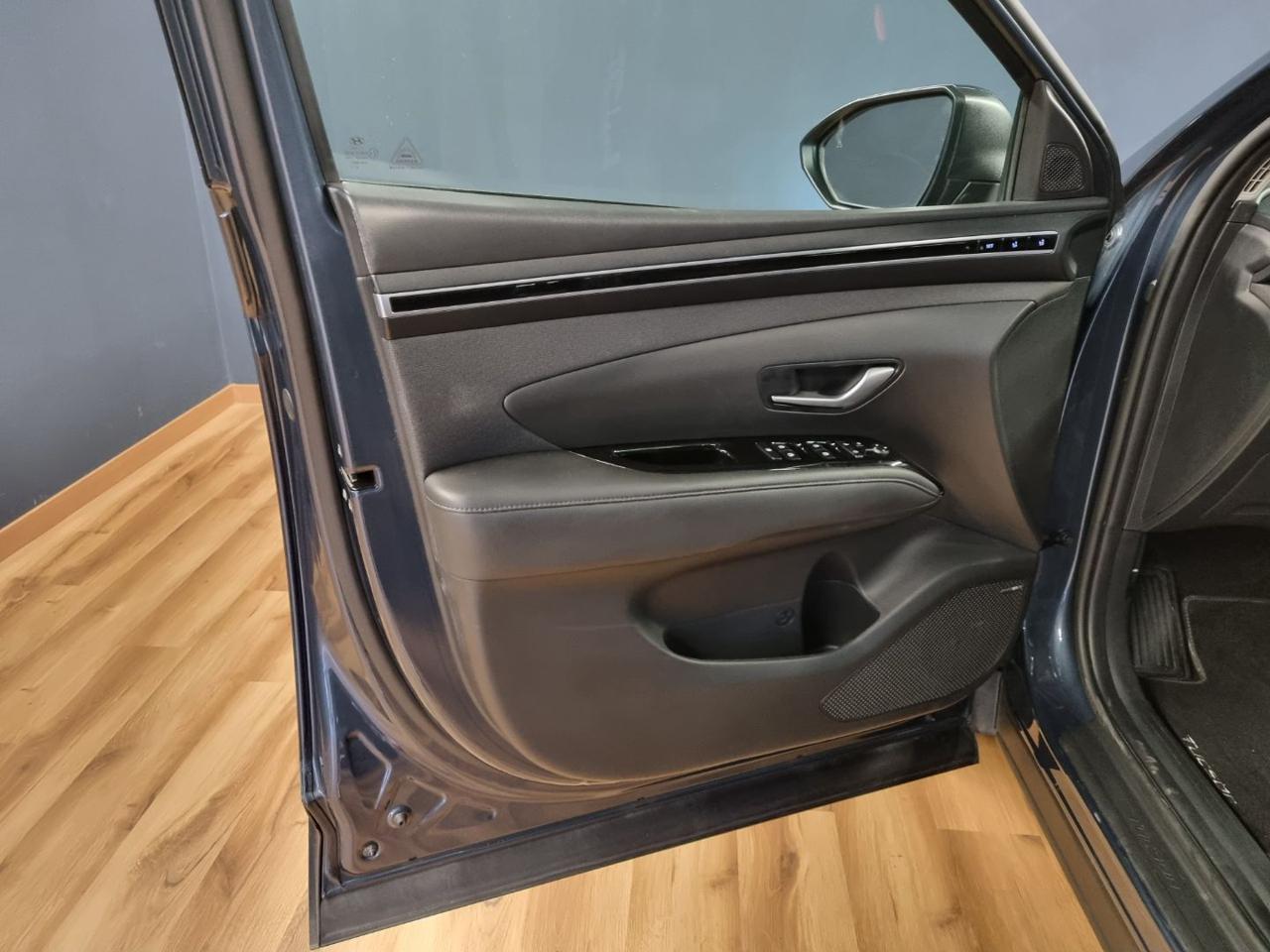HYUNDAI Tucson 1.6 HEV aut. Exellence - 21