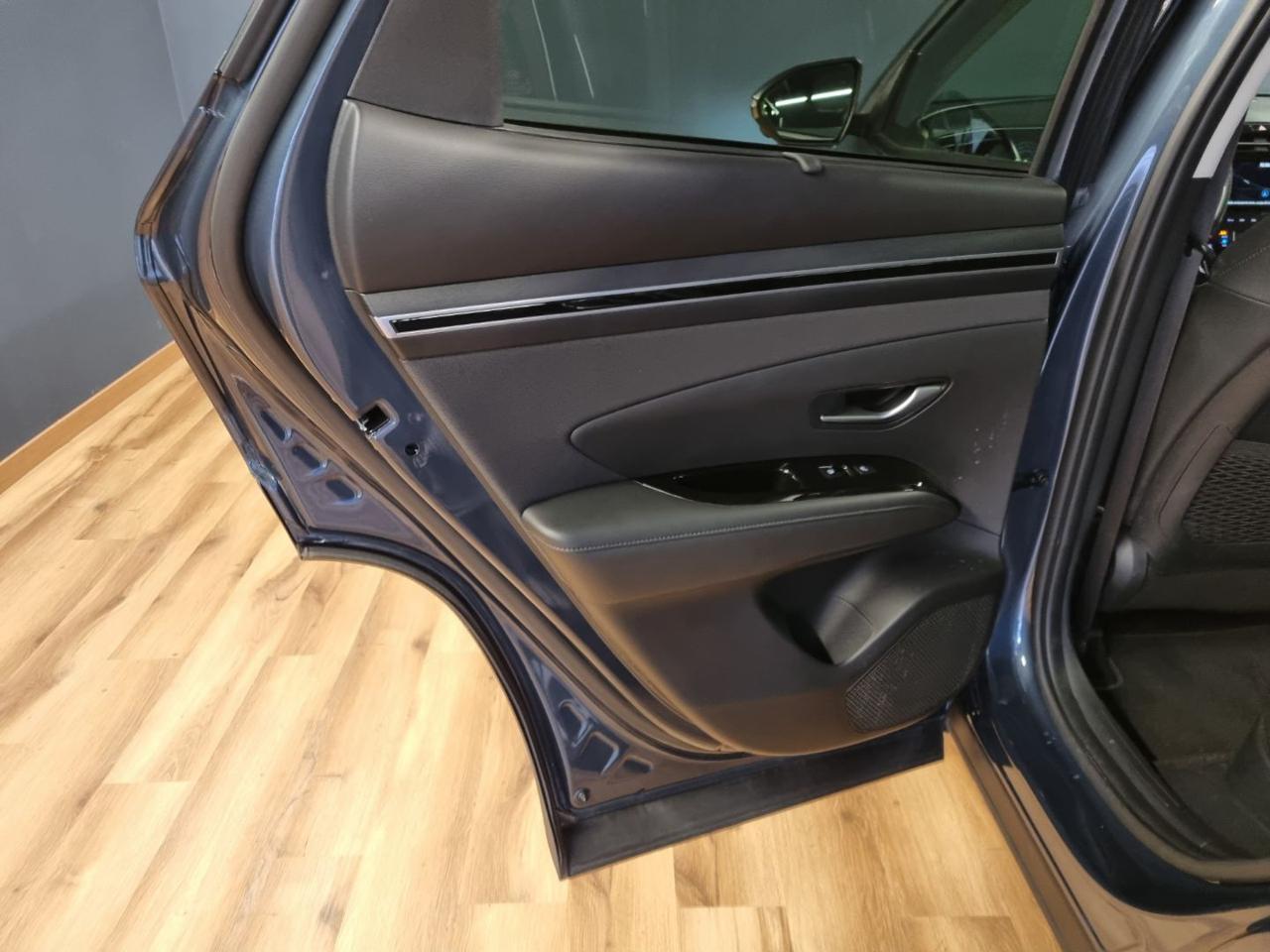 HYUNDAI Tucson 1.6 HEV aut. Exellence - 22