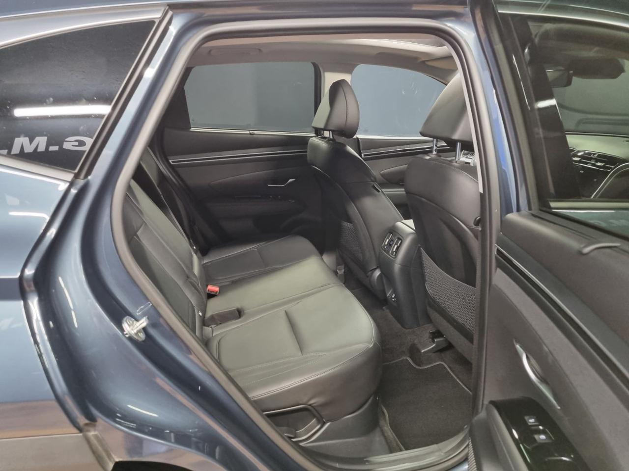 HYUNDAI Tucson 1.6 HEV aut. Exellence - 24