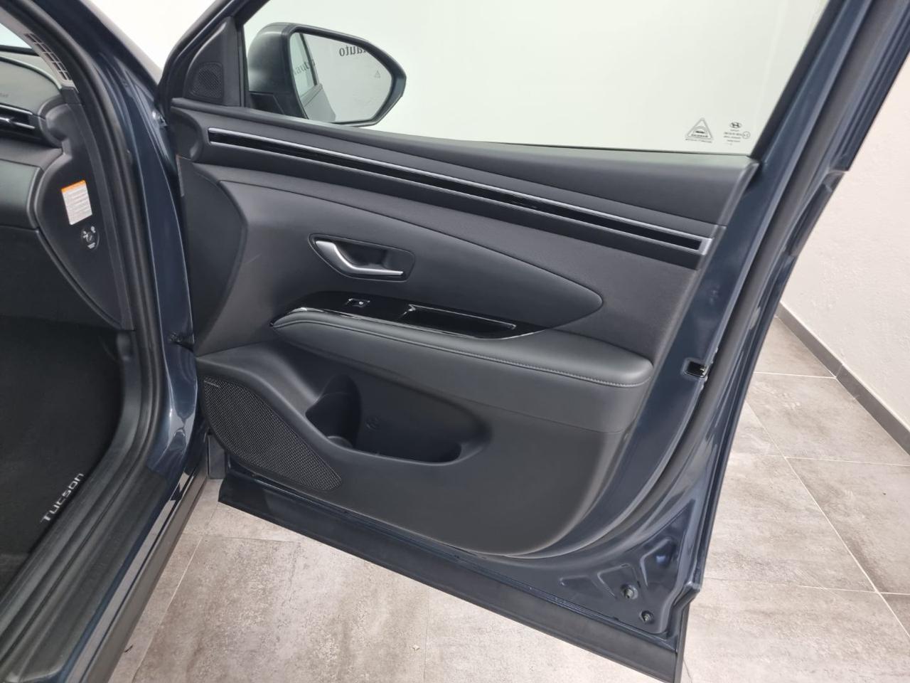 HYUNDAI Tucson 1.6 HEV aut. Exellence - 36
