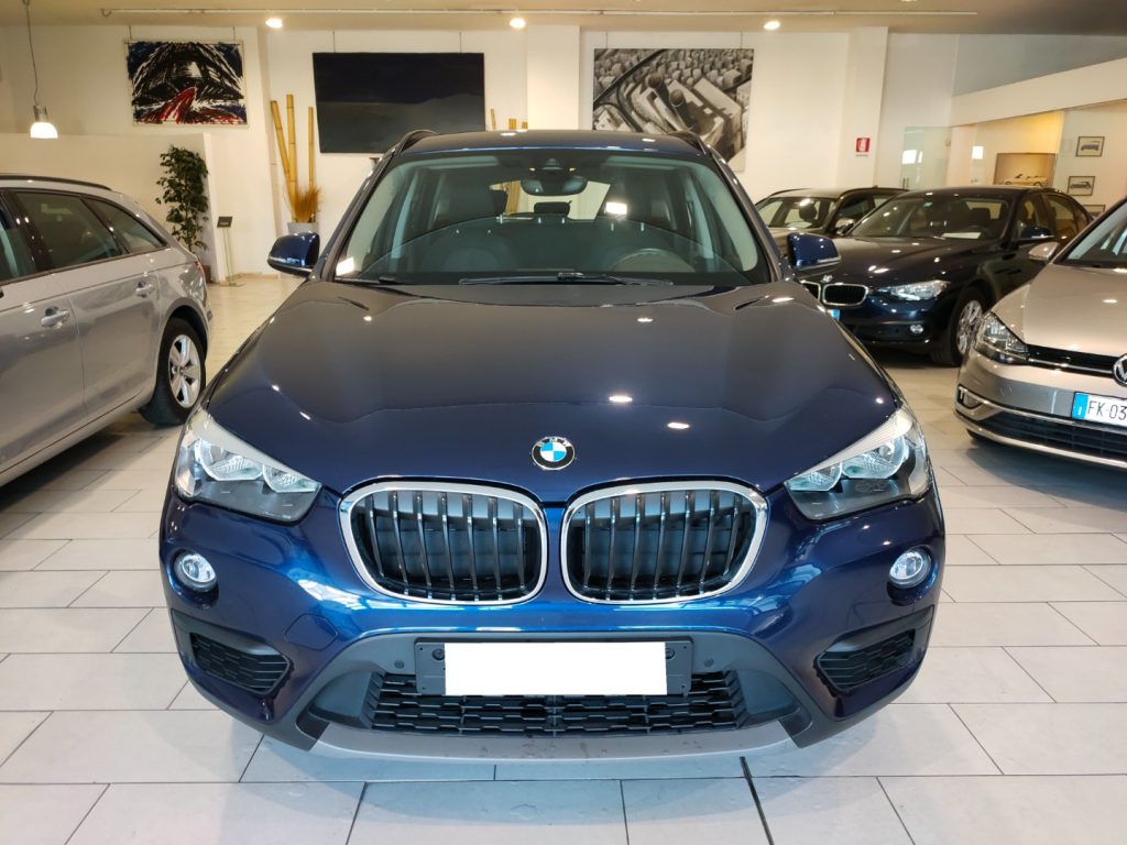 BMW X1 S Drive 16d Business Sport Navi Park Assist - 2