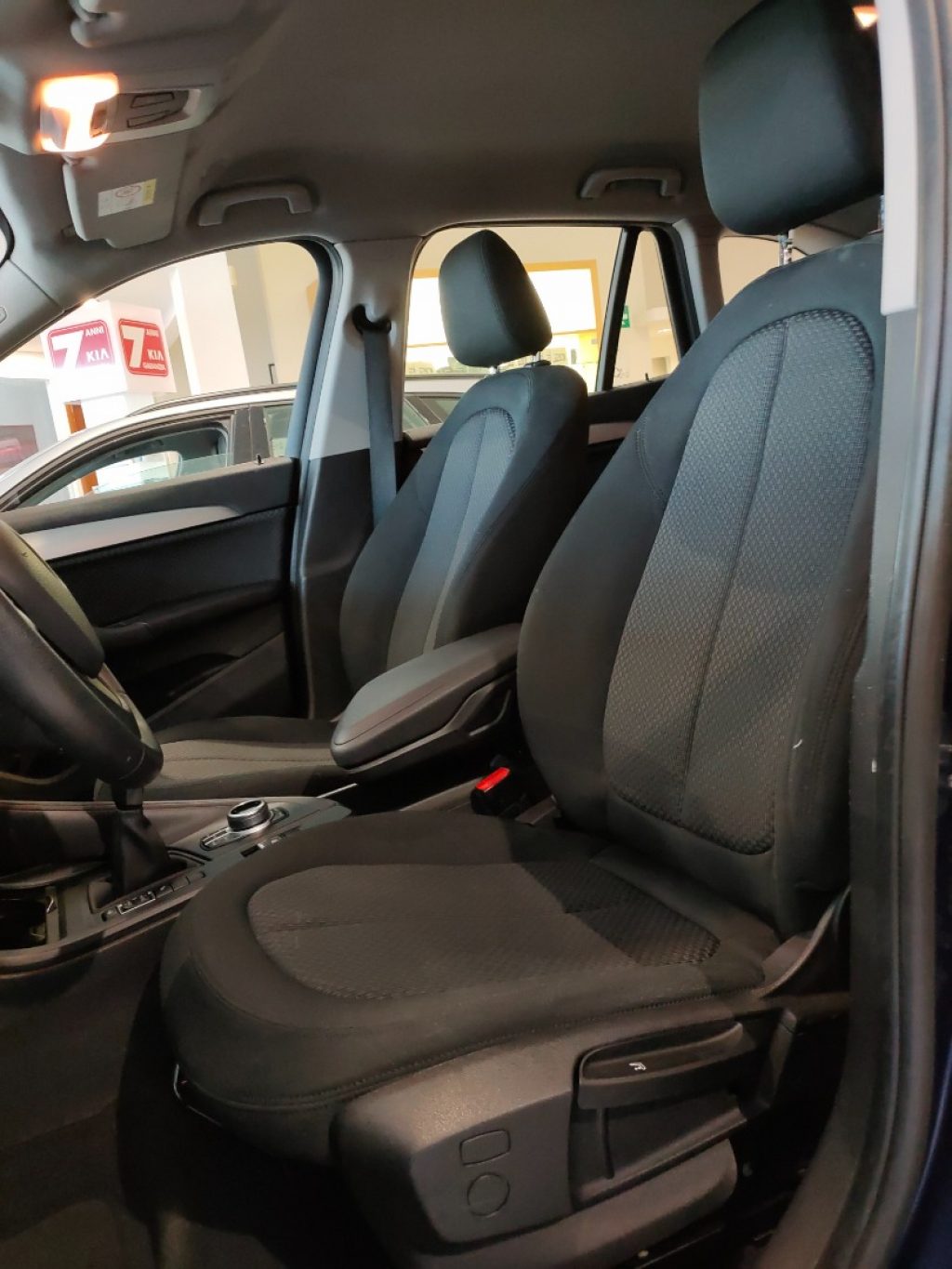 BMW X1 S Drive 16d Business Sport Navi Park Assist - 13