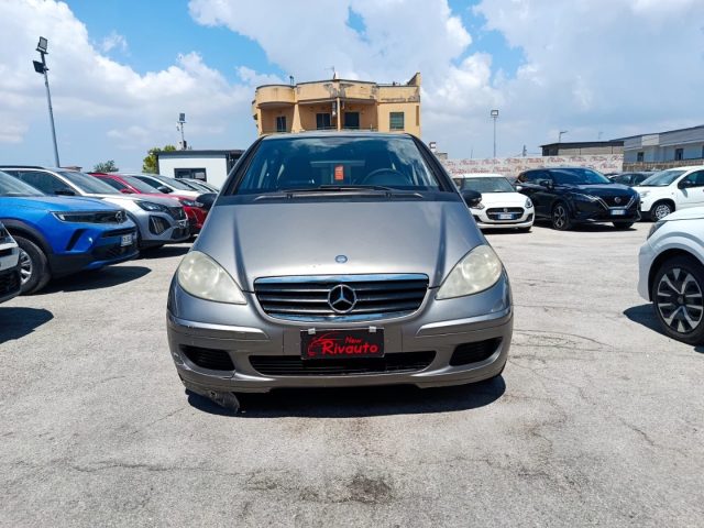 MERCEDES-BENZ A 180 Grigio scuro perlato