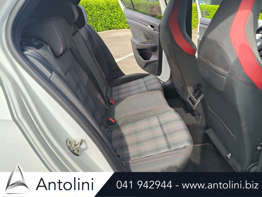 Scopri un'occasione autoVOLKSWAGEN Golf 2.0 TSI DSG GTI "CERCHI 19* GOLF R"da Antolini Venezia Mestre (VE)