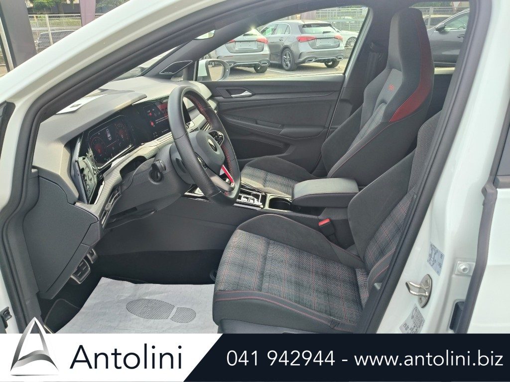 Scopri un'occasione autoVOLKSWAGEN Golf 2.0 TSI DSG GTI "CERCHI 19* GOLF R"da Antolini Venezia Mestre (VE)