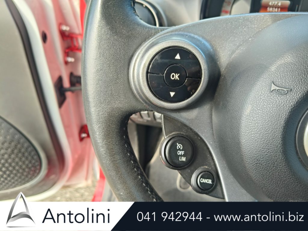 Scopri un'occasione autoSMART ForFour 70 1.0 Passionda Antolini Venezia Mestre (VE)