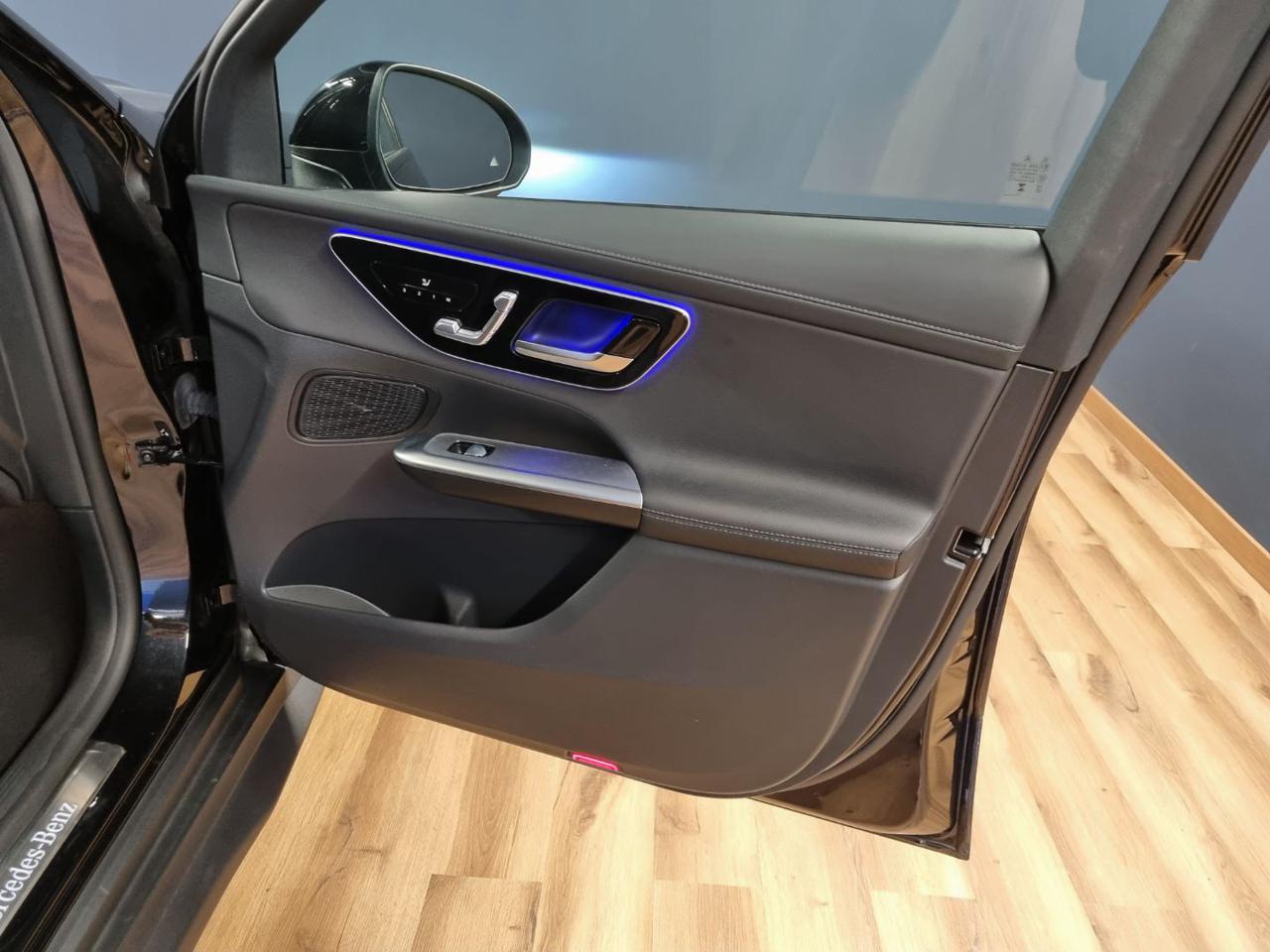 MERCEDES-BENZ GLC 300 4Matic Mild Hybrid AMG Line Premium - 26