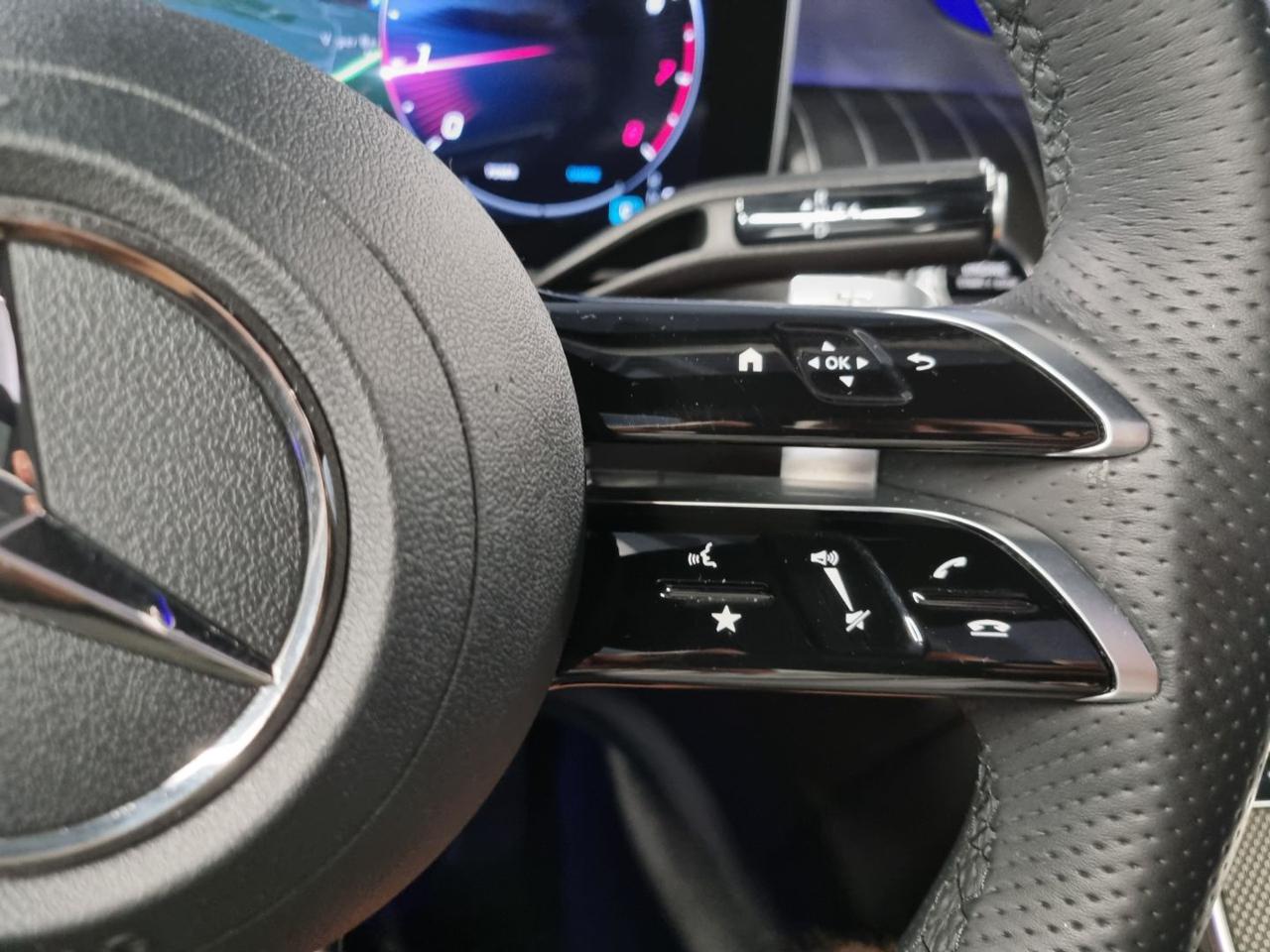 MERCEDES-BENZ GLC 300 4Matic Mild Hybrid AMG Line Premium - 14
