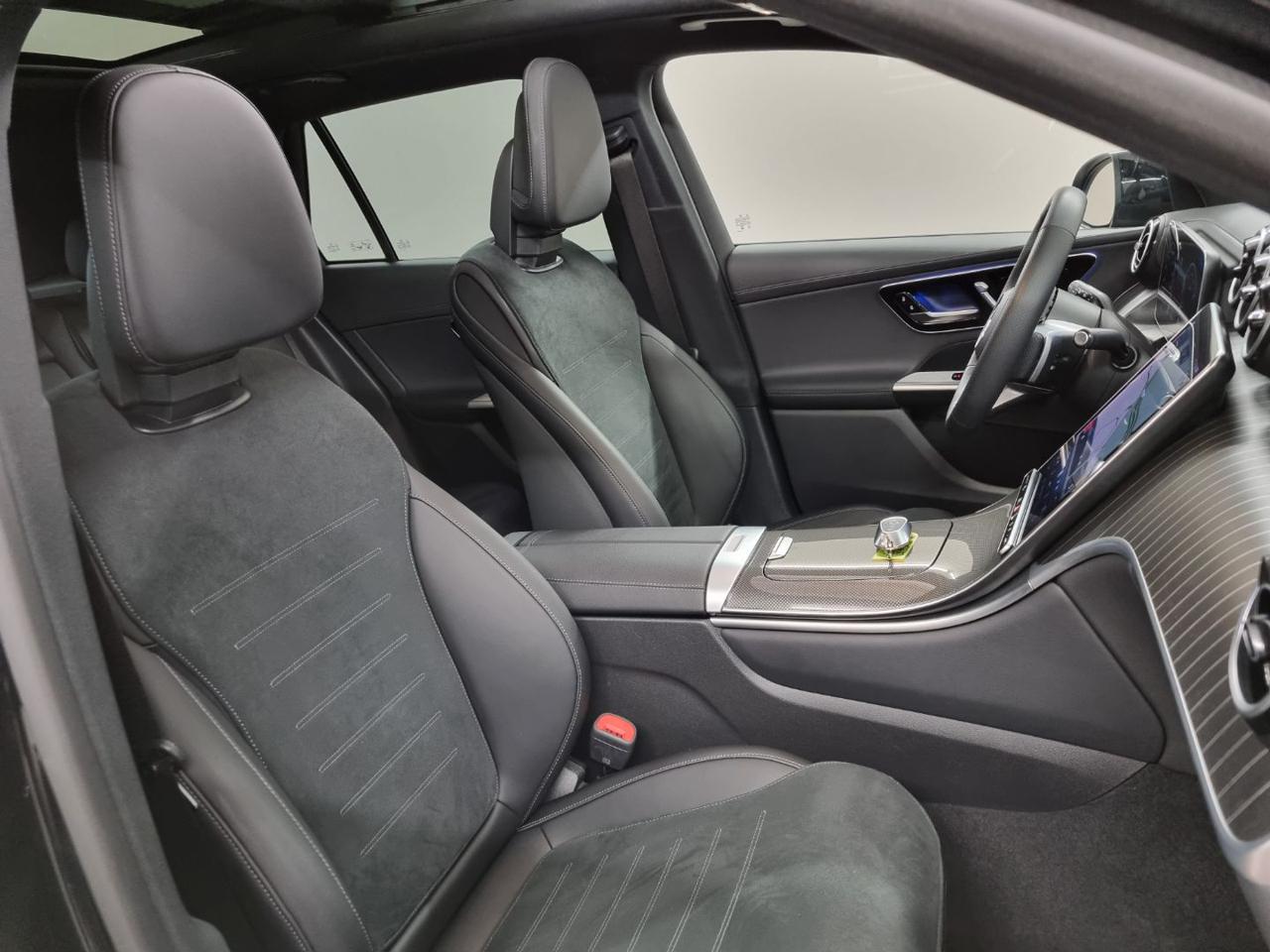 MERCEDES-BENZ GLC 300 4Matic Mild Hybrid AMG Line Premium - 39