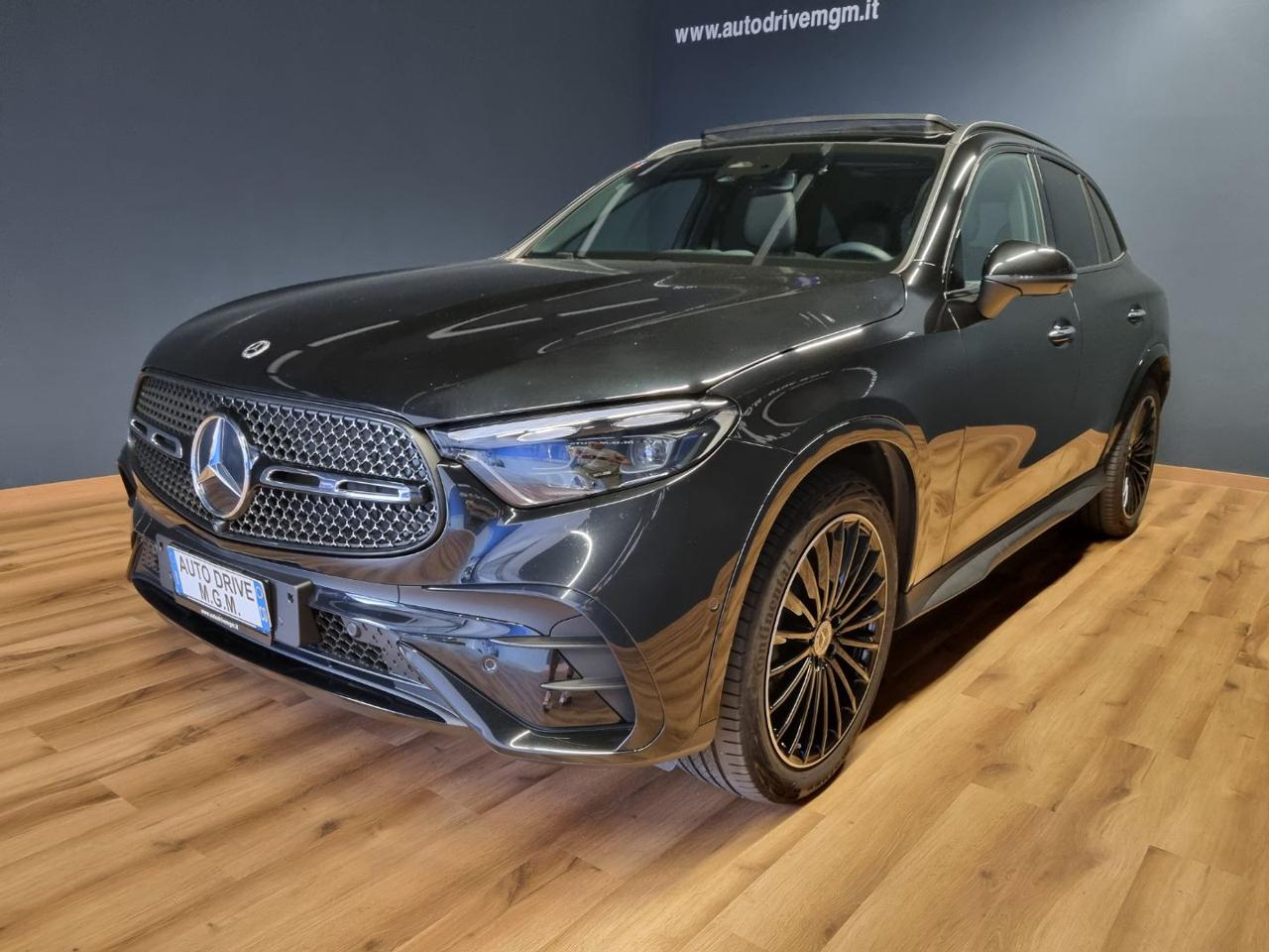 MERCEDES-BENZ GLC 300 4Matic Mild Hybrid AMG Line Premium - 31