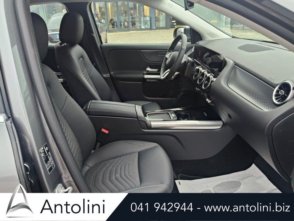 Scopri un'occasione autoMERCEDES-BENZ GLA 180 Automatic Progressive Advanced Plus *SOLO 8.332 KMda Antolini Venezia Mestre (VE)