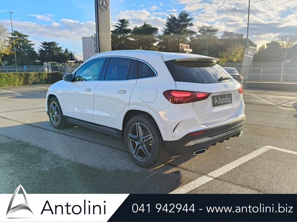 Scopri un'occasione autoMERCEDES-BENZ GLA 200 Automatic AMG Line Advanced Plus *SOLO 9.518 KM*da Antolini Venezia Mestre (VE)