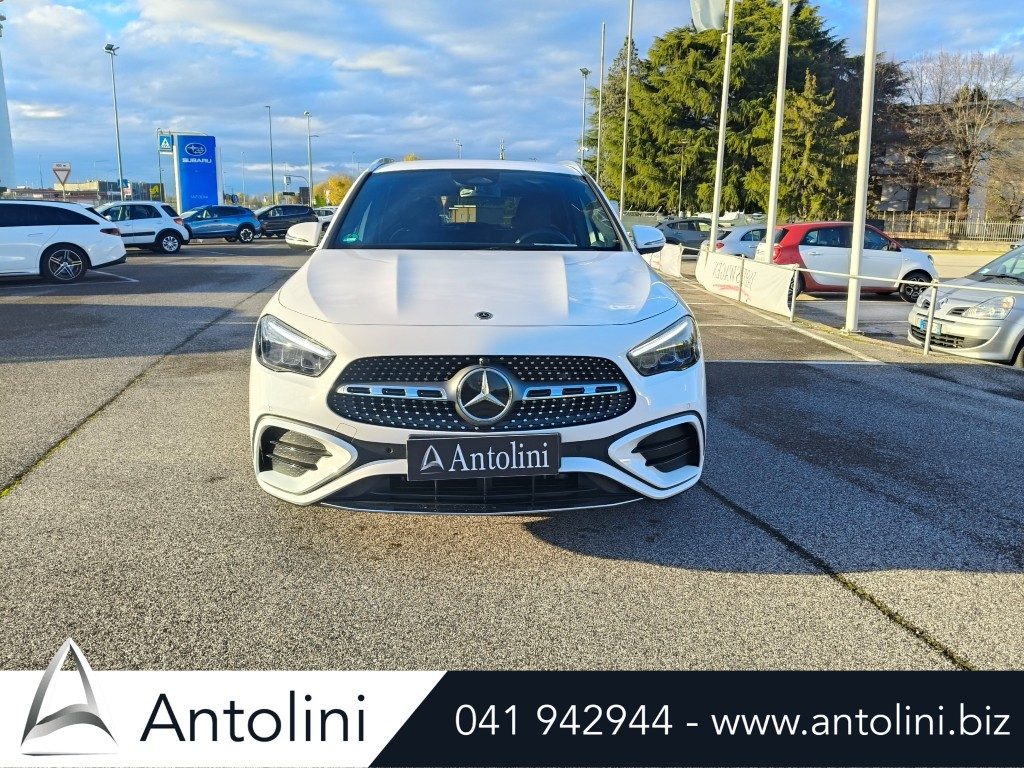 Scopri un'occasione autoMERCEDES-BENZ GLA 200 Automatic AMG Line Advanced Plus *SOLO 9.518 KM*da Antolini Venezia Mestre (VE)