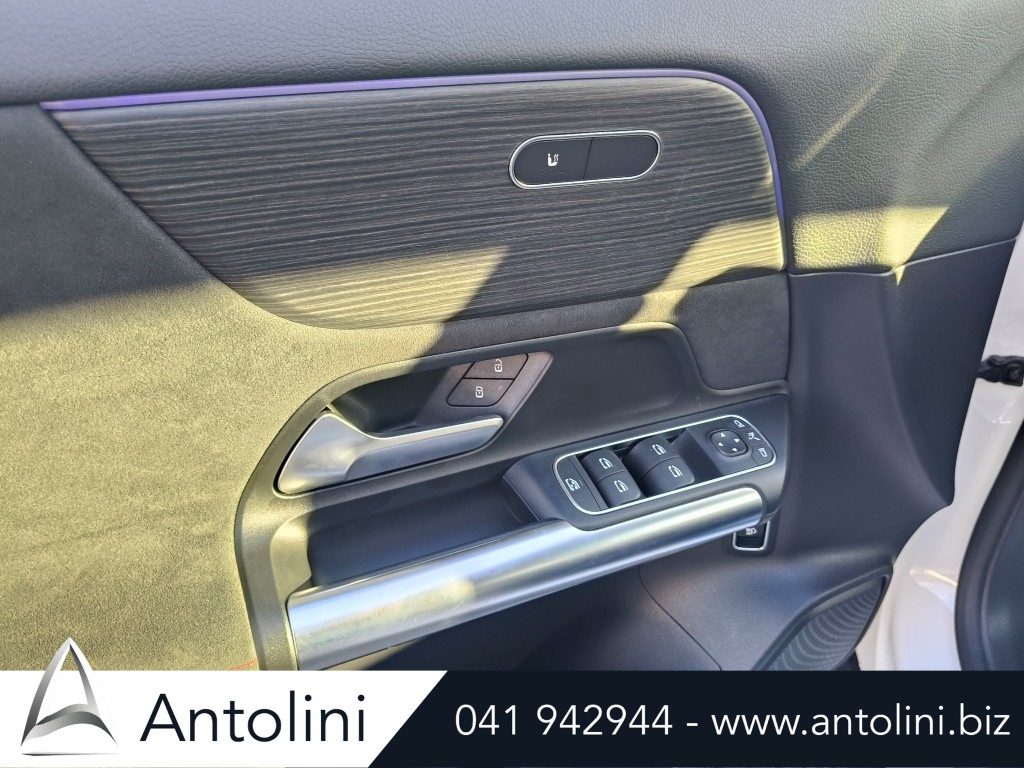 Scopri un'occasione autoMERCEDES-BENZ GLA 200 Automatic AMG Line Advanced Plus *SOLO 9.518 KM*da Antolini Venezia Mestre (VE)
