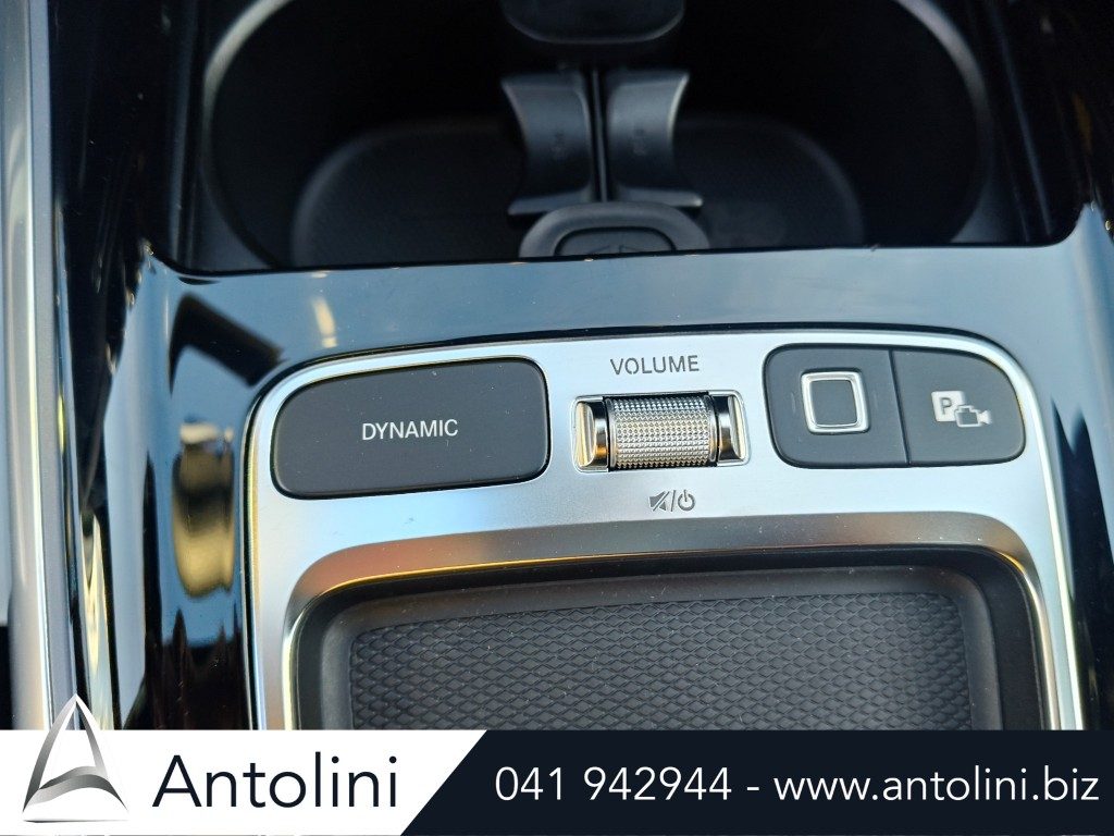 Scopri un'occasione autoMERCEDES-BENZ GLA 200 Automatic AMG Line Advanced Plus *SOLO 9.518 KM*da Antolini Venezia Mestre (VE)