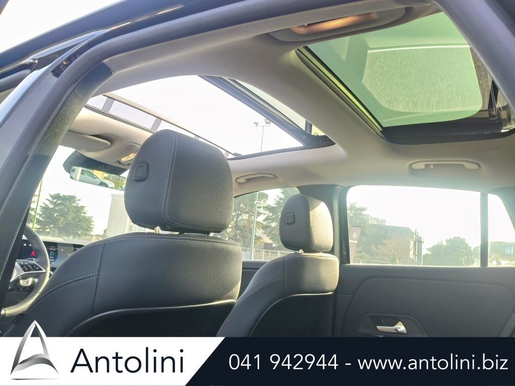 Scopri un'occasione autoMERCEDES-BENZ GLA 180 d Autom. Progressive Advanced "TETTO PANORAMICO"da Antolini Venezia Mestre (VE)
