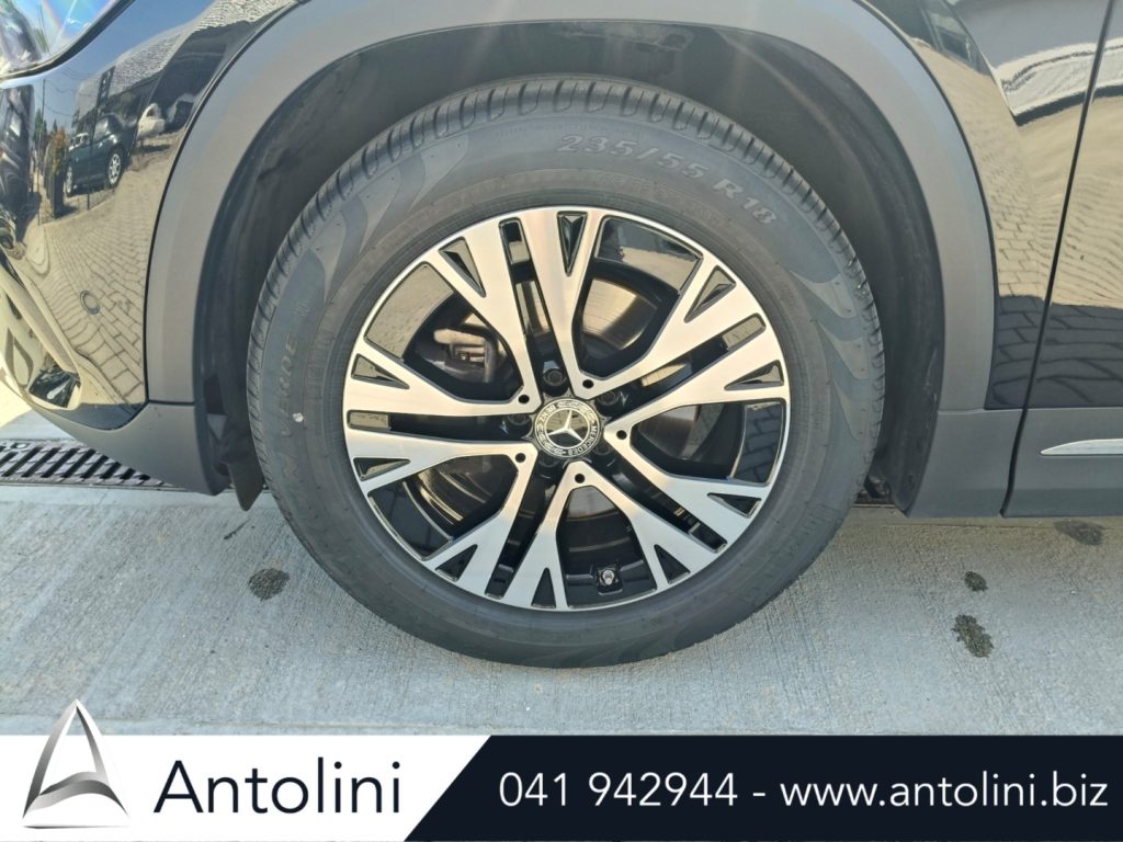 Scopri un'occasione autoMERCEDES-BENZ GLA 180 d Autom. Progressive Advanced "TETTO PANORAMICO"da Antolini Venezia Mestre (VE)